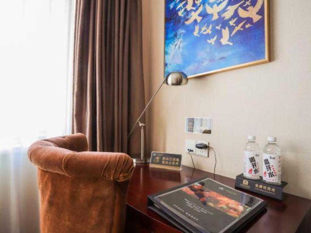 Fortune Hotel Лун'янь Екстер'єр фото