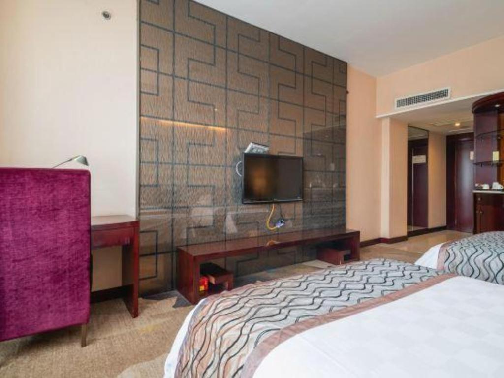 Fortune Hotel Лун'янь Екстер'єр фото